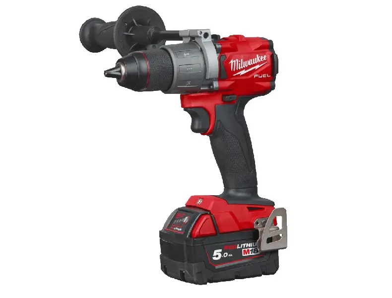 MILWAUKEE AKKUS ÜTVEFÚRÓ-CSAVAROZÓ