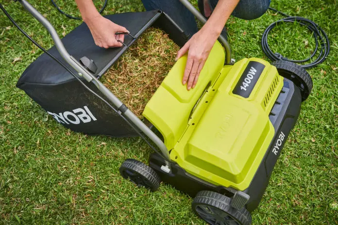 Gyeplazító, fűgyűjtővel